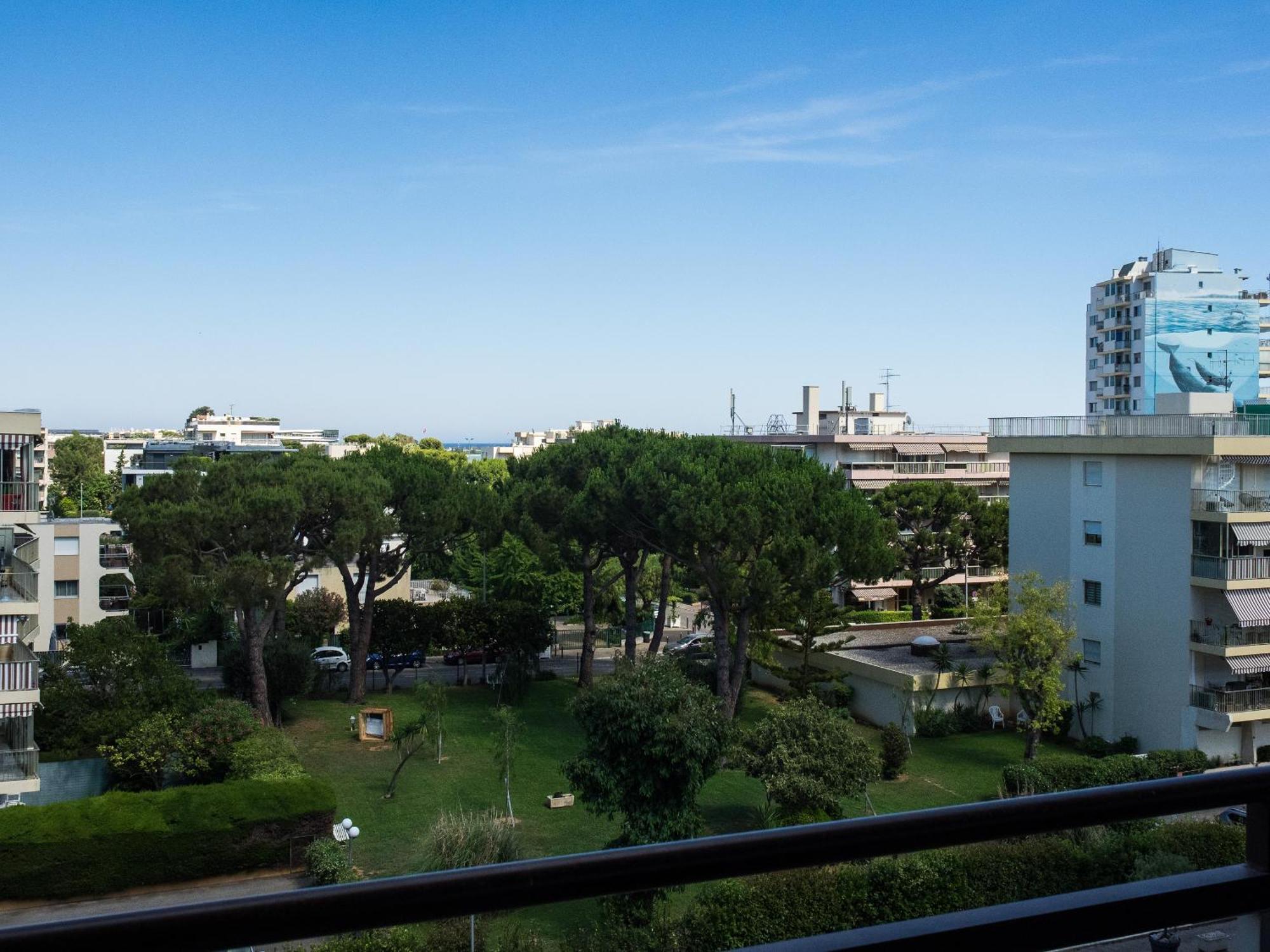 Heliotel Marine Studio Avec Balcon Au 4Eme Etage A 200M De La Mer Saint-Laurent-du-Var Exteriör bild